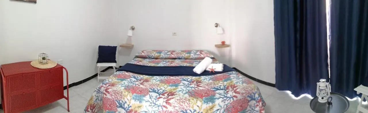 بيت ضيافة Pension Playa لوس كريستيانوس إسبانيا